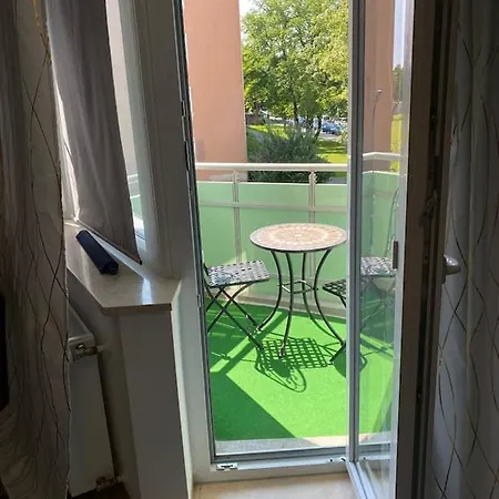 Διαμέρισμα Highqual Apprtmt Mit Boxspr Couch Naehe O2 Tower *